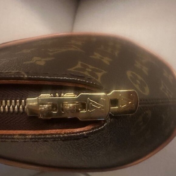 Louis Vuitton Ellipse Monogram Canvas - Picture 4 of 4